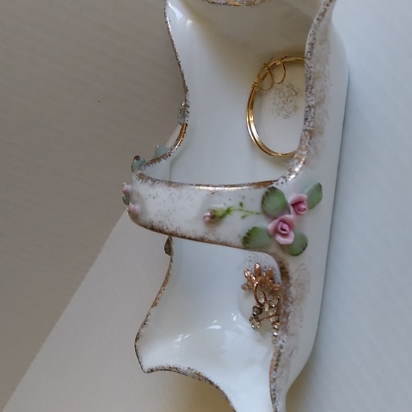 Lefton China Basket with Raised Roses Fine Porcelain - Picture 5 of 15